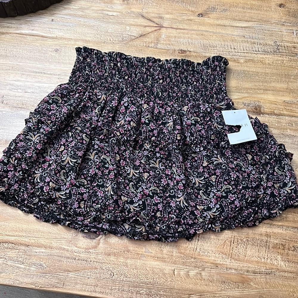 Forever21 nwt skirt